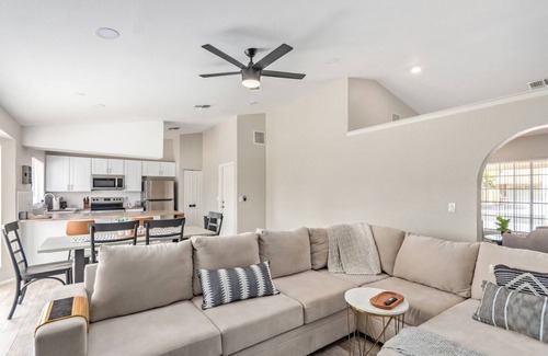 Chandler House | Desert Escape in Chandler – Pool, Games & Modern Comfort