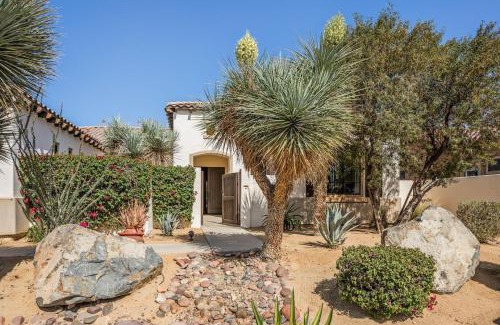 Rancho Santana House | Desert Spring by Fieldtrip 8Bd Resort with Pool Spa Casita
