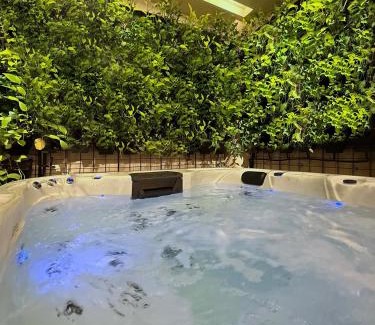 Chugureti Hotel | Design Hotel & Private Spa - Tbilisi Edition