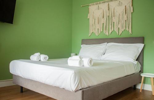 Crescenzago Apartment | Design Moderno:Monolocale Spazioso vicino Metro M2