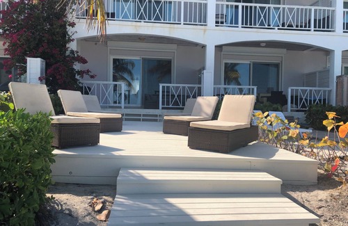 Palm Cay House | DESIGN STUNNING LUXURY BEACH-HOUSE FULLY RENOVATED 5 Stars L