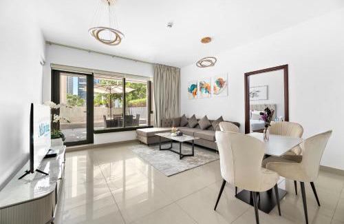 Downtown Dubai Apartment | Designer 1BR 29 Boulevard Downtown Dubai Near Burj Khalifa