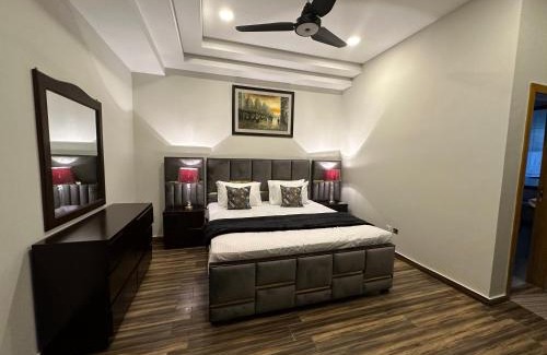 Rawalpindi Apartment | *Designer’s Luxurious 1BHK at Top Location of Twin Cities!