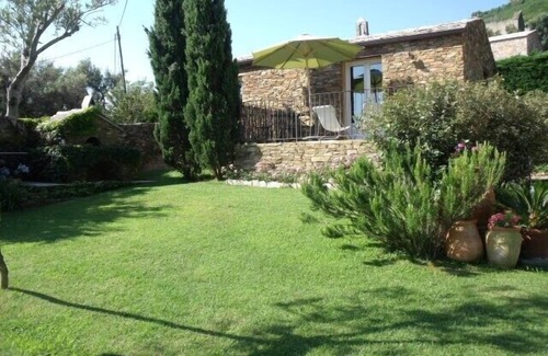 Mausoleo House | Detached stone house .garden Clim Wifi Tnt 5 mn from the sea