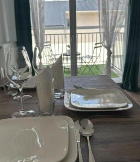 Lieusaint Apartment | Deux pièces dans résidence calme