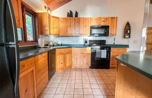 Grand Marais House | Devil Track Lake Home