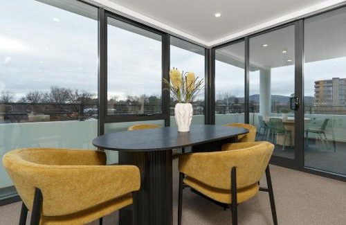 Dickson Apartment | Dickson Deluxe 2BR Apartment - Hosted by Canstay