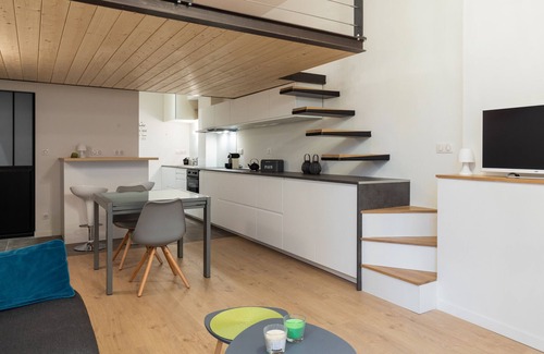 Lyon City Centre Apartment | DIFY D'Aguesseau - Quai du Rhône