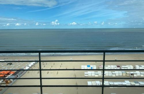 Blankenberge Apartment | DIGUE MER APPARTEMENT PANORAMIQUE BLANKBERGE 3 ch 6 pers 2 SDB WIFI