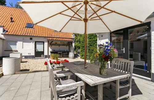 Ouddorp House | Dijkstelweg 30 - Ouddorp NOT INTENDED FOR COMPANY OR WORK-RELATED STAYS