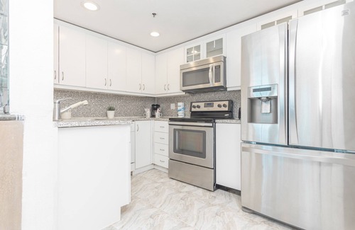 Mid Beach Apartment | Dilo Apartments