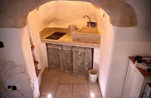 Centro Storico Bed & Breakfast | Dimore Deluxe nel Cuore del Borgo Santi Medici.ideale per Famiglie. Pet-friendly