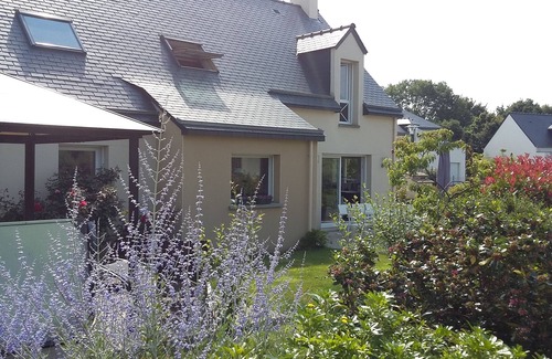 Dinard House | DINARD VACATION HOME SLEEPS 12