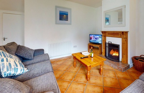 Dingle Apartment | Dingle Harbour Cottages 3 Bed Sleeps 7