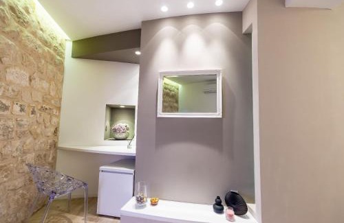 Old Town House | Diocletian Luxury Room