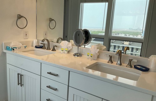 Wildwood Crest Resort | DIRECT Oceanfront Penthouse
