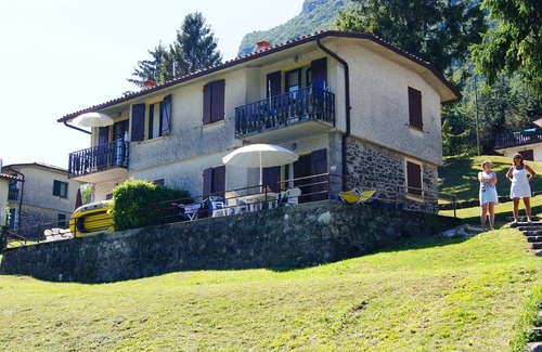 Idro Apartment | Directly on the lake with terrace