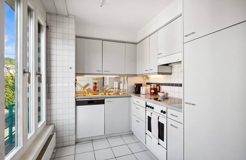 Hottingen Apartment | Discover Zurich's Best: Ideal Apartment