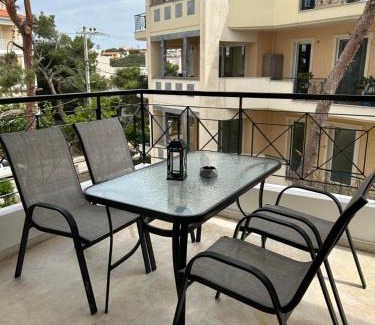 Rafina-Pikermi Apartment | DM Apartment 2 - Only 4' from Rafina Port & 2' from the beach
