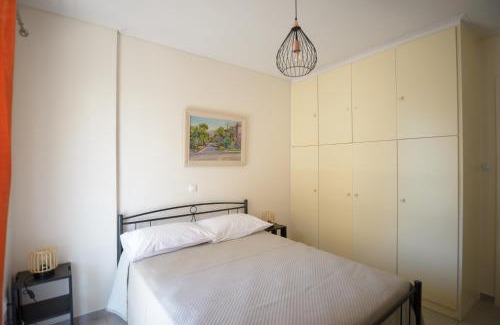 Rafina-Pikermi Apartment | DM Apartment 2 - Only 4' from Rafina Port & 2' from the beach
