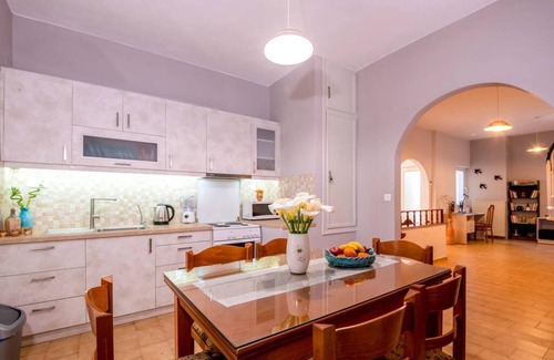 Margarites House | DM-Discover Margarites Home