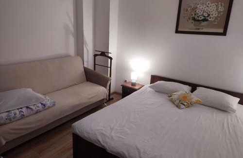 Mukachevo Apartment | DOBA - Центр 1 кім 4 міс Завжди тепла !