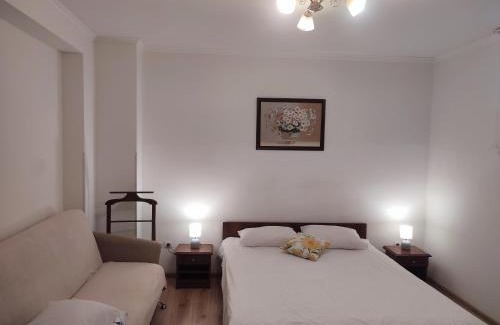 Mukachevo Apartment | DOBA - Центр 1 кім 4 міс Завжди тепла !