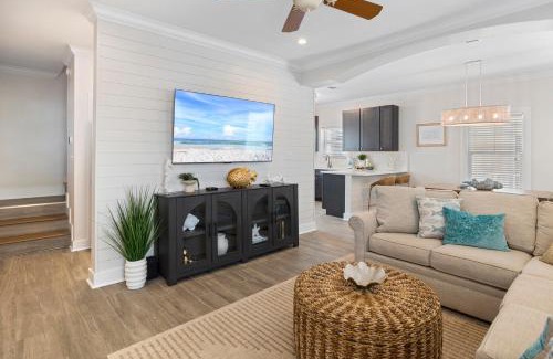 Ono Island Apartment | Dock Knocker 12B By Pkrm