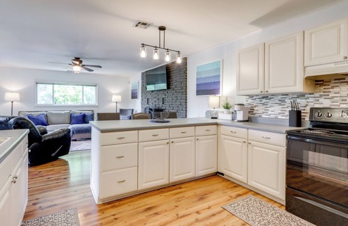 Eucha House | Dock + Views: Scenic Group Retreat on Grand Lake!