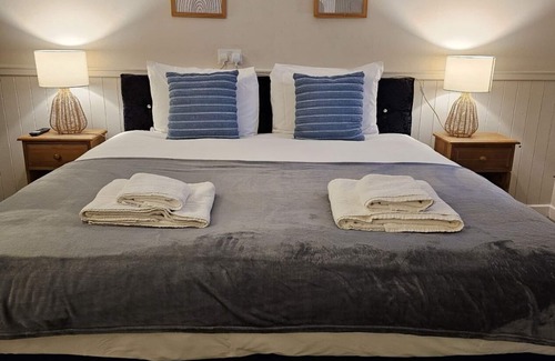 Calne Hotel | Dog and Partridge Inn