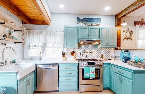Hampton House | Dog-friendly Hampton house w/private heated pool, hot tub, and coastal finishes