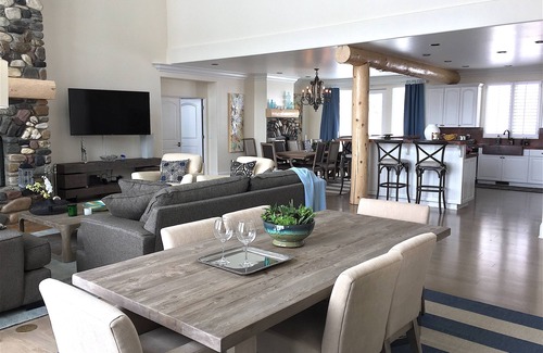 Highlands House | Dog Friendly, Stunning Sun Valley Ski Home, Mountain Views