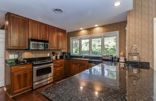 Heritage Woods House | DOG FRIENDLY, Three Bedroom Near Ocean Sea Pines Home with a Private Pool!