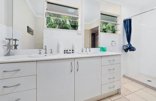 Clifton Beach House | Dolce Vita