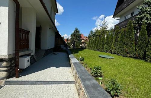 Gron Apartment | Dom Muminków Kotelnica