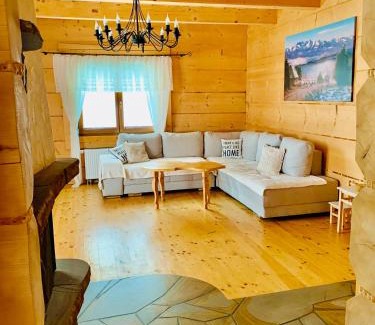 Czerwienne Ski Chalet | Dom Pod Bachledówką