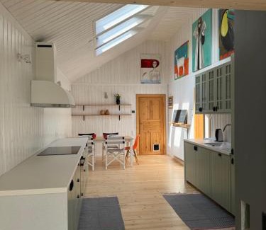 Nowe Rybie Villa | Dom w Starym Sadzie z basenem i sauną - Beskid Wyspowy