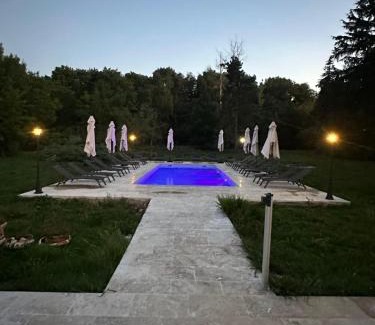 Chatillon-Coligny Villa | Domaine de Chatillon