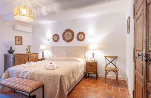 Roussillon Other | Domaine de La Barette on 18ha Roussillon - Luberon - Provence - near Gordes