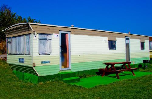 Wladyslawowo Cabin | Domki Holenderskie Red Ice
