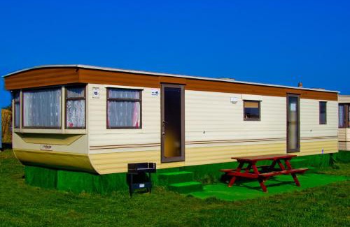 Wladyslawowo Cabin | Domki Holenderskie Red Ice