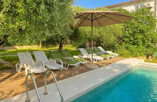 Banjole House | Domus Maria with swimming pool and Free parking
