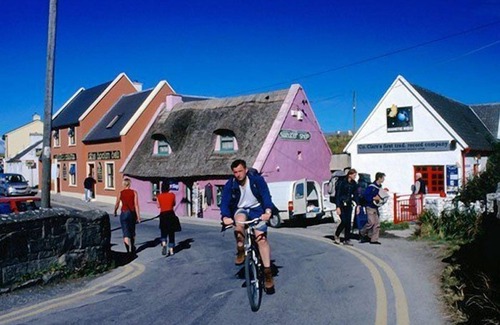 Doolin Cottage | Doolin Village L08 - a two story that sleeps 6 guests in 3 bedrooms