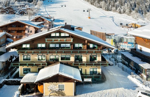 Hundsdorfl House | Doppelzimmer Basic - B&B Hotel Die Bergquelle