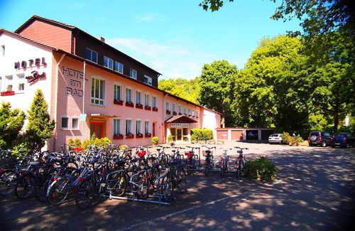 Tuebingen Apartment | Doppelzimmer mit Dusche und WC