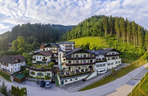 Haus im Ennstal House | Doppelzimmer mit Dusche, WC - Komfort - Panoramahotel Gürtl