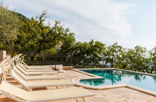 Rezevici Apartment | Double room #1 w/shared pool @Pietra Mare Apts