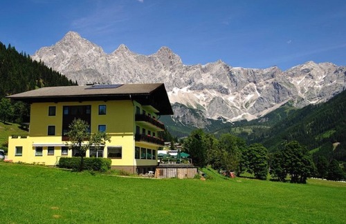 Filzmoos House | Double room, bathtub, balcony - Hotel Bergglück
