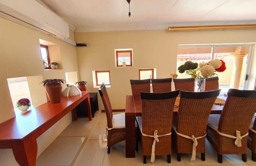 Mahikeng House | Double Room in one of the select guesthouses in Mahikeng
