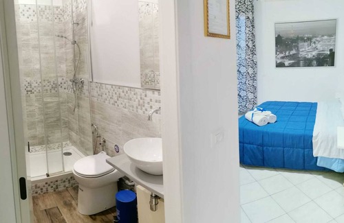Careggi Rifredi Bed & Breakfast | Double Room - Shared Bathroom 4 Min From the Center